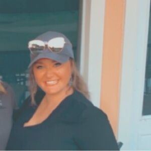 Meet your Posher, Stephanie